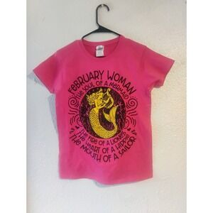 February Women's Mermaid short sleeve Pink Hippie Graphic tshirt, Sz sm Sailor